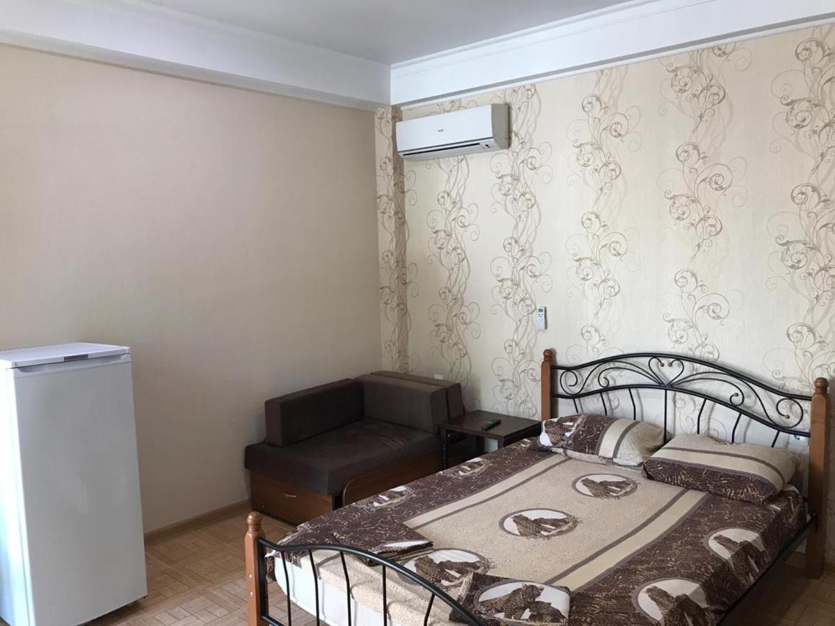 White House Hotel Gagra Esterno foto