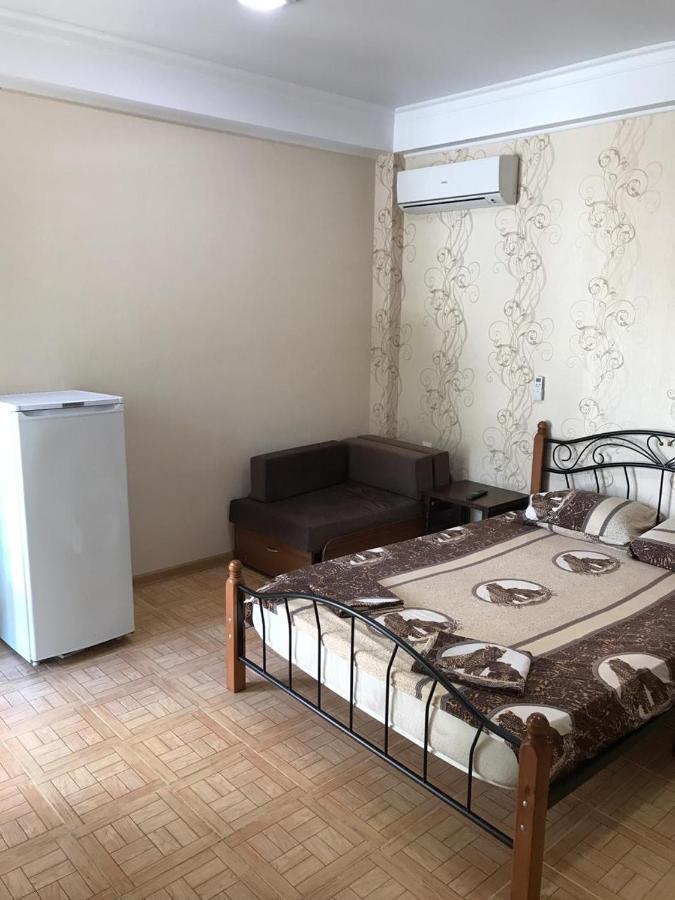 White House Hotel Gagra Esterno foto